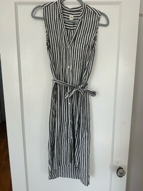 GAP Black and White Sleeveless Striped Midi Shirt Dress